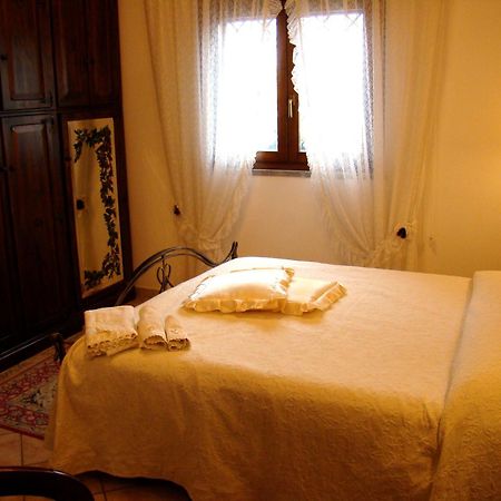 Le Ville Fco Alloggio Turistico فيوميتشينو المظهر الخارجي الصورة